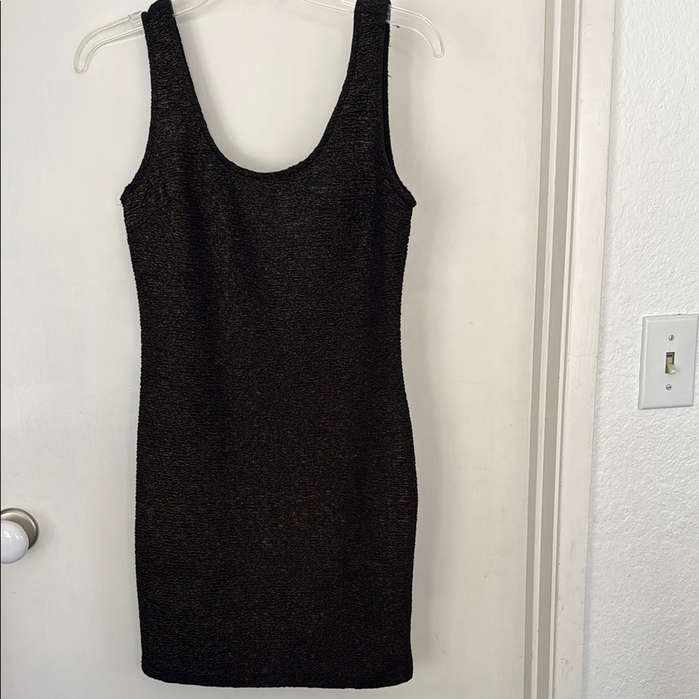 Forever 21 Black/gold form fitting Sleeveless Dress- small